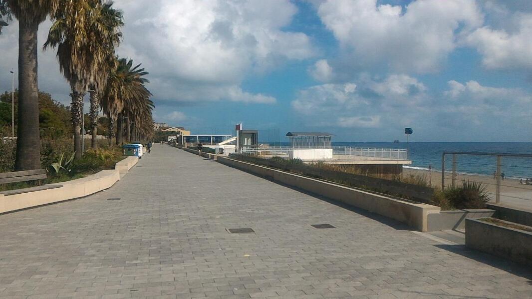 Savona Magnifico Sole Mare 150 M Wifi Climatcontrol Διαμέρισμα Εξωτερικό φωτογραφία