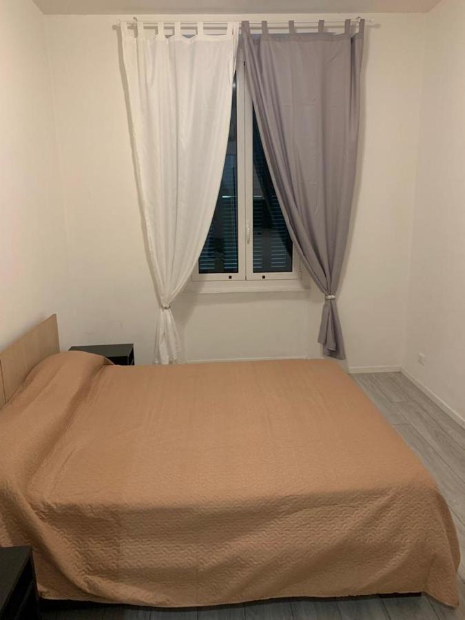 Savona Magnifico Sole Mare 150 M Wifi Climatcontrol Διαμέρισμα Εξωτερικό φωτογραφία